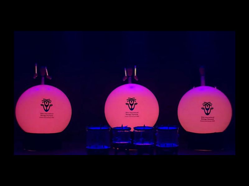 LED Ball Drummers, Talents Productions, Université des Émirats Arabes Unis, Al Ain, Grande Salle, Performances Dynamiques, Spectacle Énergique, Participation du Public, Gestion d'Événements, Spectacle de Percussions, Émirats Arabes Unis, Événement aux Émirats Arabes Unis.
