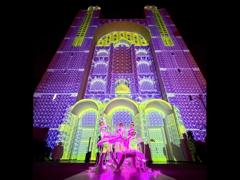 Ballerines LED, spectacle LED, spectacle de ballerines, ballerines au Maroc, artiste à Casablanca, événement à Casablanca, événement au Maroc, artistes marocains, performance lors d'un événement culturel, inauguration de la Cathédrale Sacré-Cœur, ouverture de l'année culturelle à Casablanca, fusion artistique et technologique, Ministre de la Jeunesse et de la Culture, divertissement innovant lors d'événements, vitrine de l'art technologique, célébration culturelle marocaine, Talents & Productions
